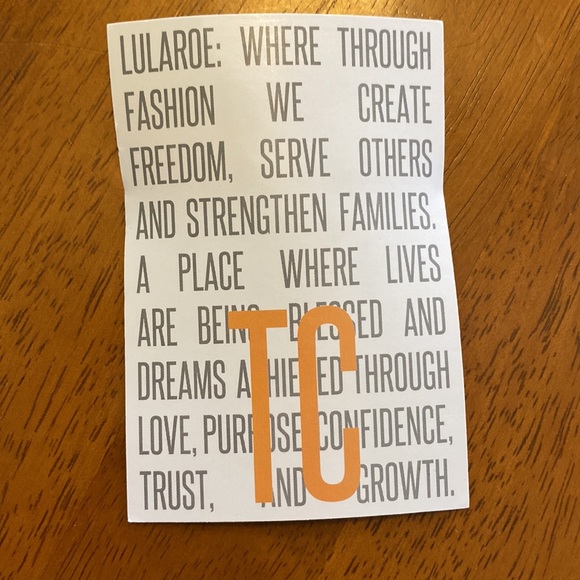 LuLaRoe Tall and Curvy Leggings NWT NEW TC Geometric Black Yellow Teal - Picture 2 of 5